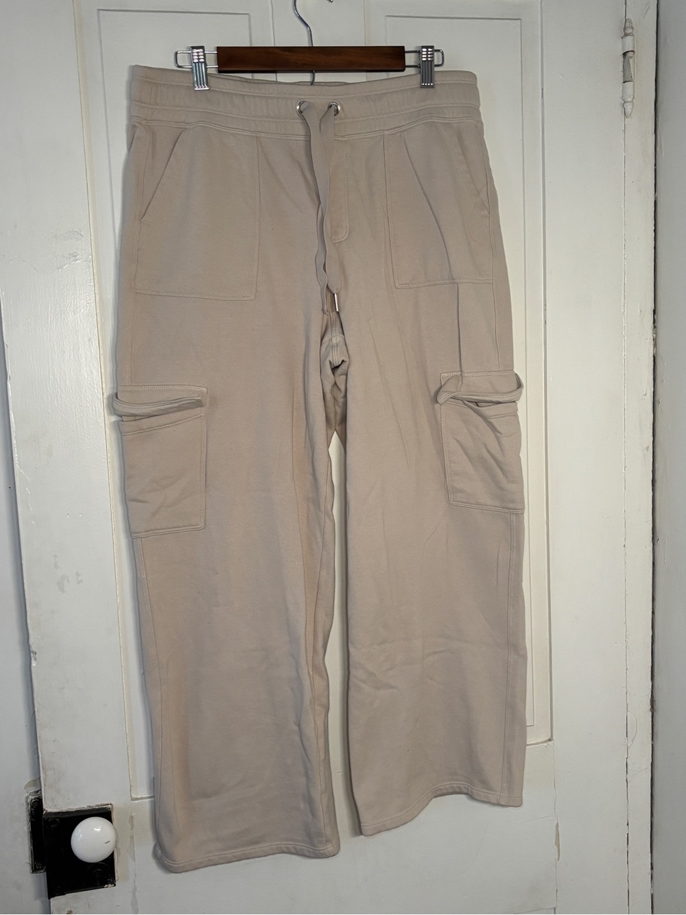 Calvin Klein Women’s Beige Cargo Wide Leg Sweatpants Cotton Fleece Comfort Baggy
